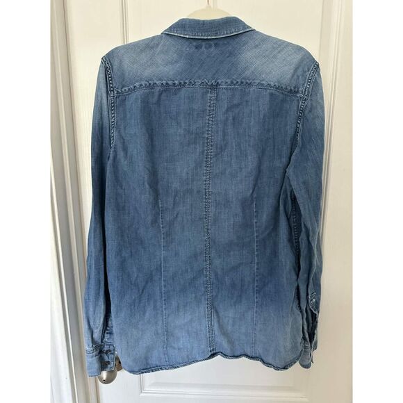 7 For All Mankind Denim Button Down Shirt Women’s M Light Wash Western Chambray - Picture 2 of 9